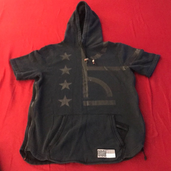 nike air pivot short sleeve hoodie